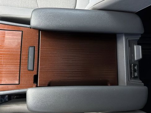 Used 2022 Toyota Sienna LE image 32