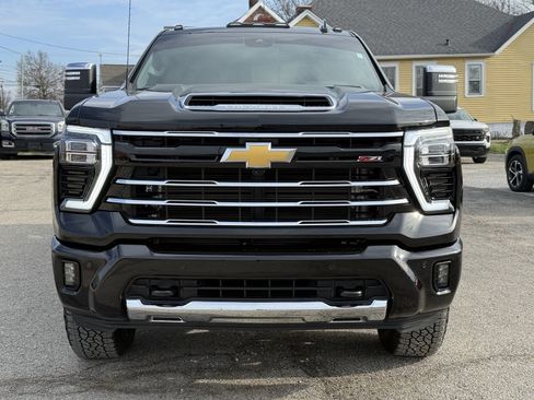 Used 2025 Chevrolet Silverado 2500 LTZ w/ Z71 Chrome Sport Edition image 6