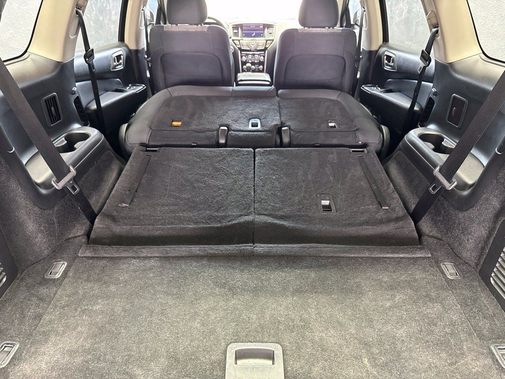 Used 2019 Nissan Pathfinder SV w/ SV All Weather Package FWD image 29
