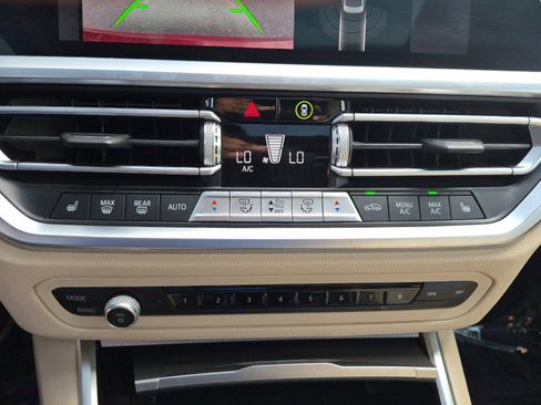 Used 2021 BMW 330i Sedan w/ Convenience Package RWD image 19