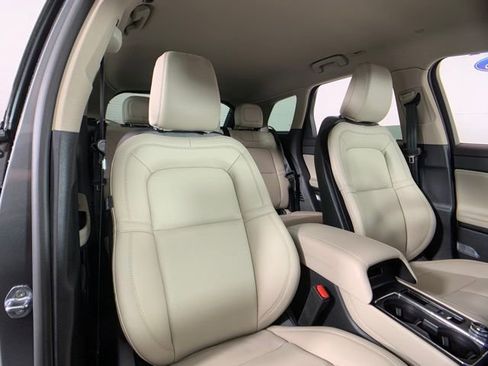 New 2025 Lincoln Corsair Premiere w/ Equipment Group 101A image 27