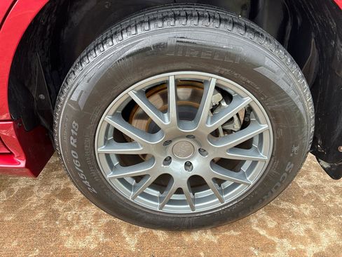 Used 2014 Ford Edge Sport w/ Driver Entry Package image 12