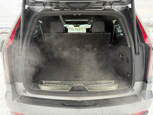 Certified 2021 Cadillac Escalade ESV Sport w/ Driver Assist Tech Package image 16