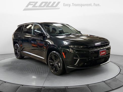 Used 2024 Jeep Wagoneer Launch Edition image 1