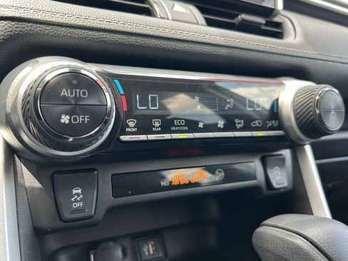 Certified 2024 Toyota RAV4 XLE AWD/4WD image 24