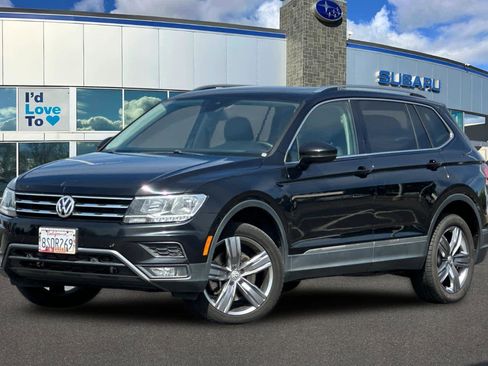 Used 2020 Volkswagen Tiguan SEL image 1