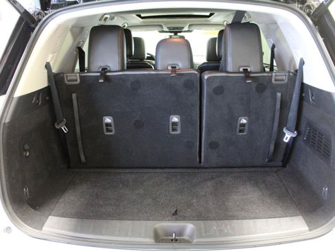Used 2022 Nissan Pathfinder Platinum w/ Cargo Package AWD/4WD image 33