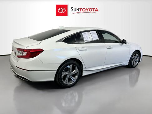 Used 2020 Honda Accord EX image 4