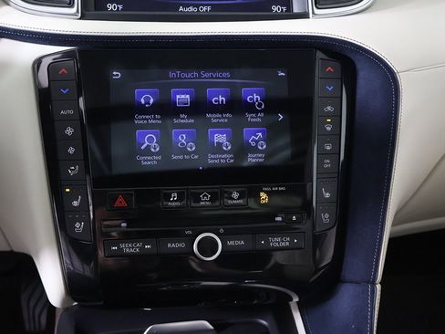 Used 2019 INFINITI QX50 Essential w/ Sensory Package image 46