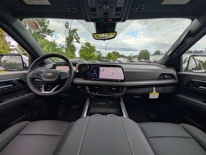New 2025 Chevrolet Suburban Premier