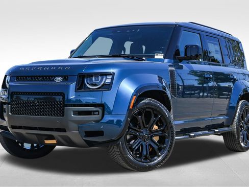 New 2026 Land Rover Defender 110 AWD/4WD image 1