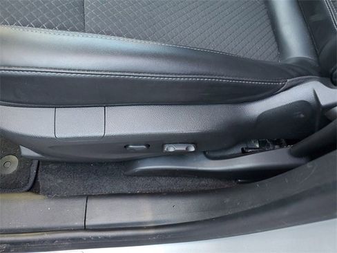 Used 2022 Buick Encore Preferred image 22