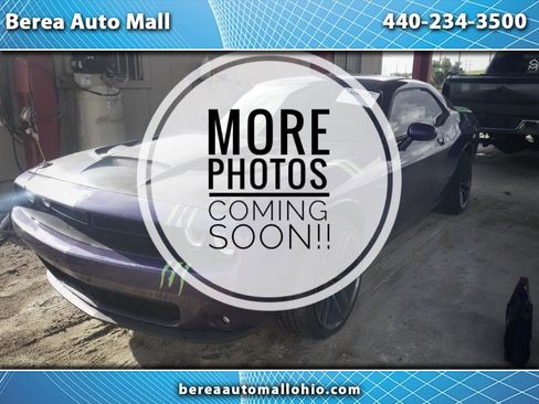 Used 2016 Dodge Challenger SXT Plus image 1