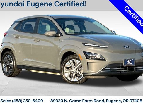 Used 2023 Hyundai Kona SE image 1