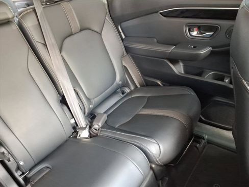 Used 2025 Honda Pilot EX-L image 24