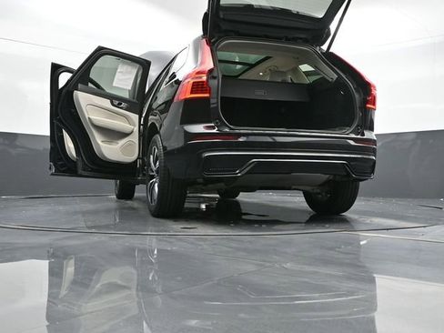 Used 2023 Volvo XC60 B5 Plus w/ Protection Package Premier image 75