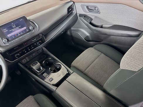 Used 2022 Nissan Rogue S FWD image 26