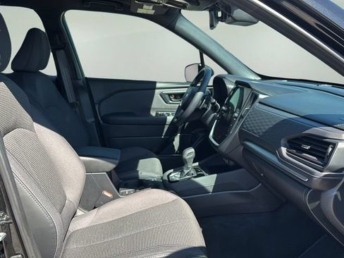 Used 2025 Subaru Forester Premium AWD/4WD image 14