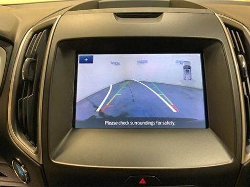Used 2020 Ford Edge ST-Line w/ Cold Weather Package image 39