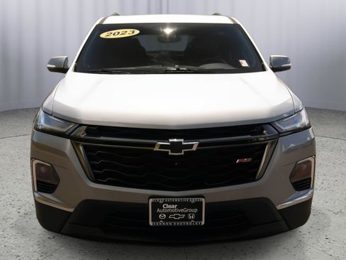 Used 2023 Chevrolet Traverse RS AWD/4WD image 18