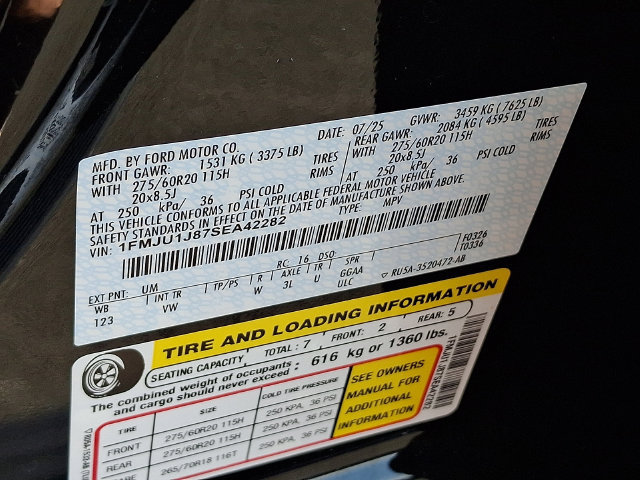 Certified 2025 Ford Expedition Active AWD/4WD image 29
