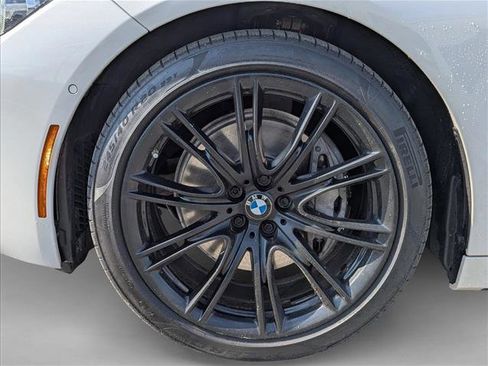 Used 2020 BMW 740i w/ Premium Package image 9