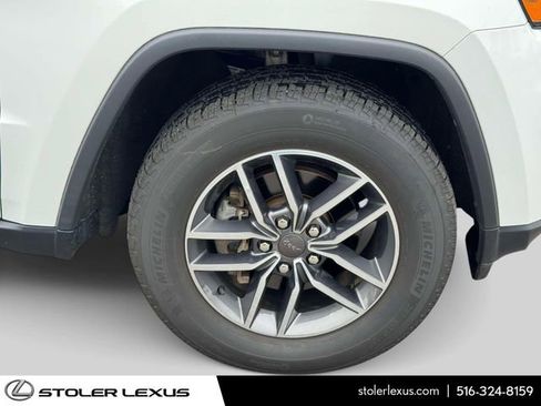 Used 2019 Jeep Grand Cherokee Limited w/ Trailer Tow Group IV AWD/4WD image 10