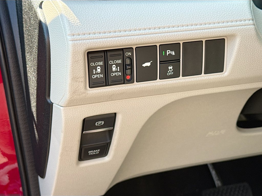 New 2026 Honda Odyssey Elite image 12