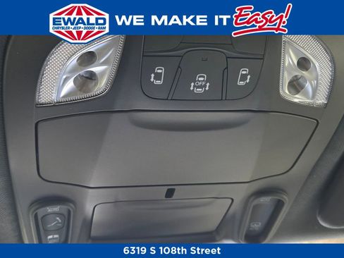 New 2026 Chrysler Pacifica Select image 12