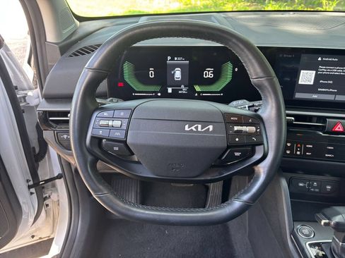 Used 2026 Kia Sportage LX AWD/4WD image 25