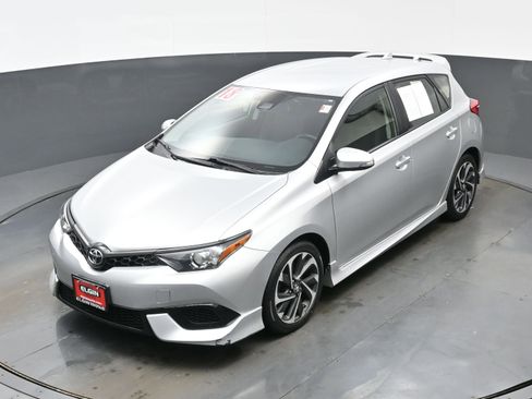 Used 2018 Toyota Corolla iM w/ All-Weather Mat Package image 33