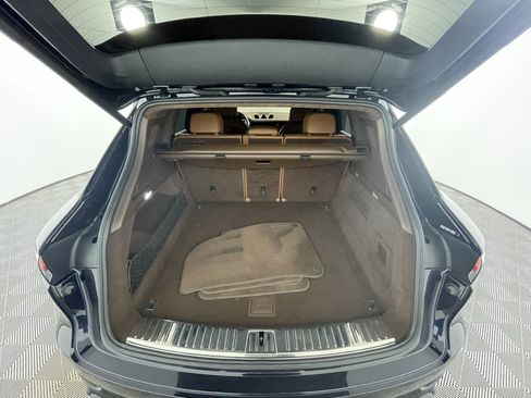 Used 2023 Porsche Cayenne S Platinum image 21