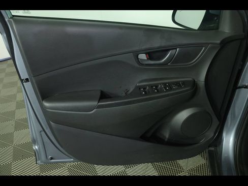 Used 2021 Hyundai Kona SEL AWD/4WD image 23