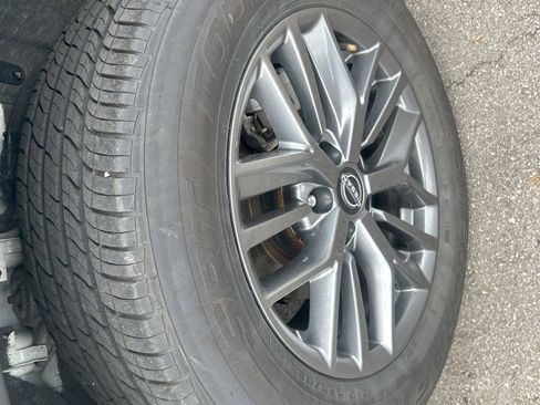 Used 2023 Nissan Rogue S AWD/4WD image 10