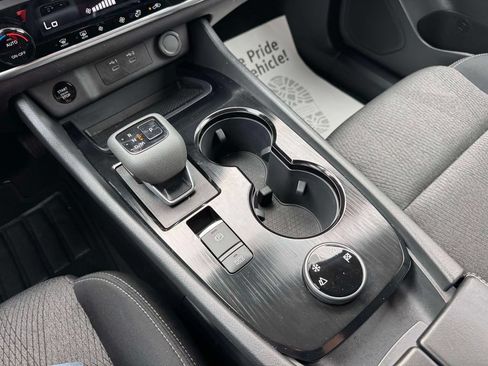 Certified 2026 Nissan Rogue SV AWD/4WD image 30