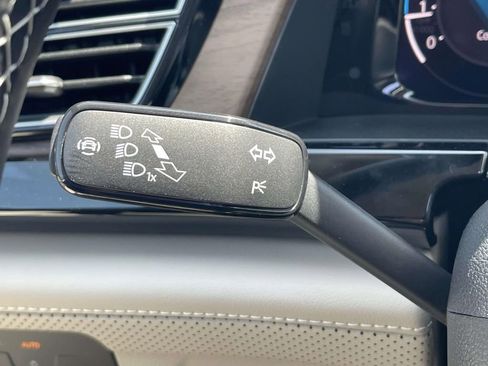 New 2026 Volkswagen Atlas SE FWD image 23