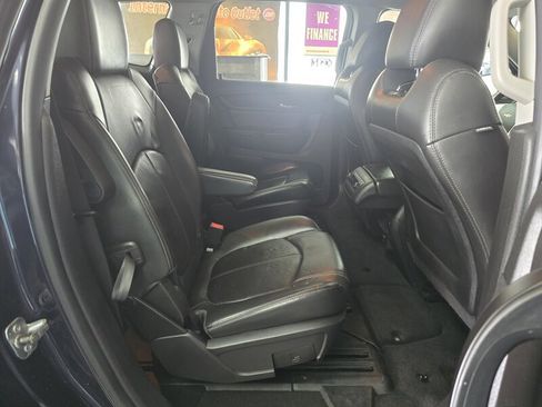 Used 2016 Chevrolet Traverse LT image 18