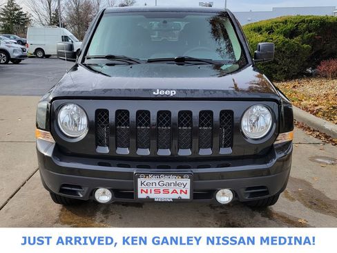 Used 2016 Jeep Patriot Sport image 8