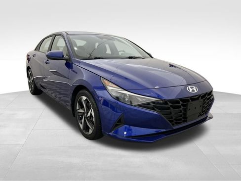 Certified 2023 Hyundai Elantra SEL w/ Convenience Package image 8