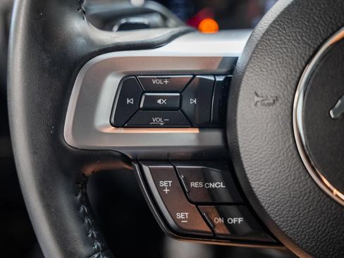 Used 2018 Ford Mustang Coupe RWD image 29