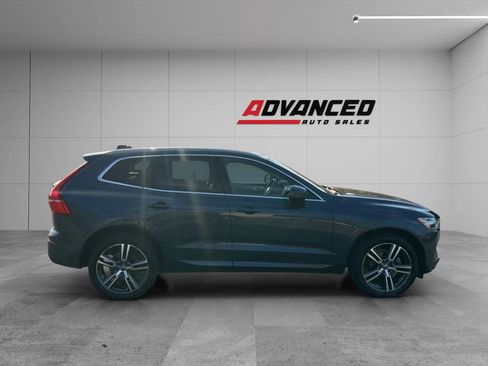 Used 2018 Volvo XC60 T5 Momentum w/ Convenience Package image 8