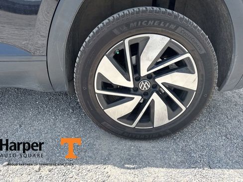 Used 2024 Volkswagen Atlas SE w/ Panoramic Sunroof Package AWD/4WD image 20