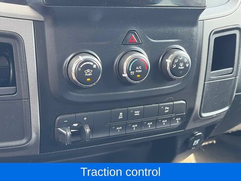 Used 2015 RAM 2500 Tradesman w/ Chrome Appearance Group AWD/4WD image 19