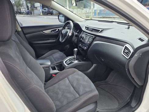 Used 2016 Nissan Rogue SV AWD/4WD image 21