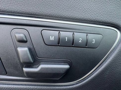 Used 2014 Mercedes-Benz CLA 250 image 8