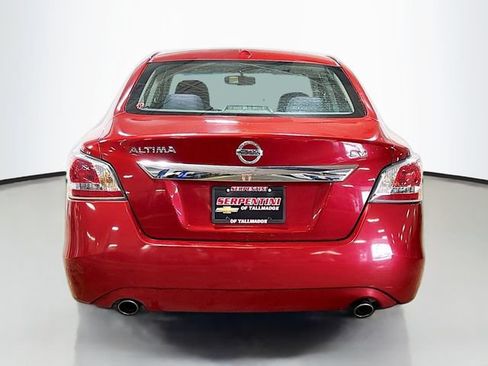 Used 2015 Nissan Altima 2.5 SV w/ Convenience Package FWD image 7