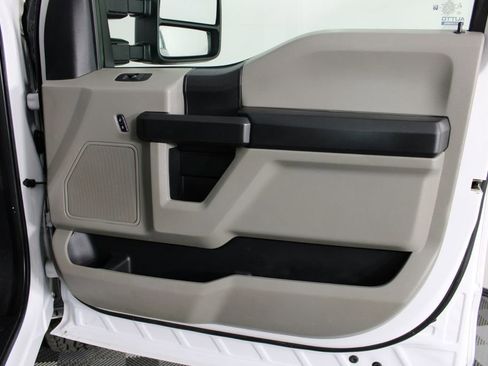 Used 2020 Ford F350 XL w/ Power Equipment Group image 30