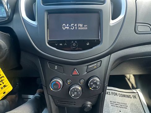 Used 2015 Chevrolet Trax LS AWD/4WD image 15