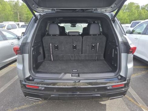 Used 2025 Buick Enclave Sport Touring AWD/4WD image 8