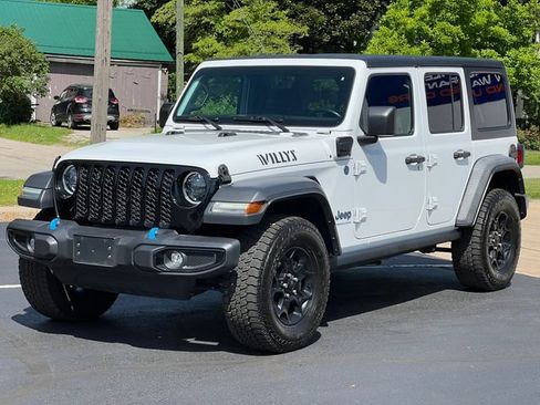 Used 2023 Jeep Wrangler Unlimited w/ Cold Weather Group AWD/4WD image 42